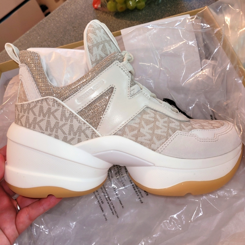 Michael Kors Olympia Trainer bran NEW! Shoes size9